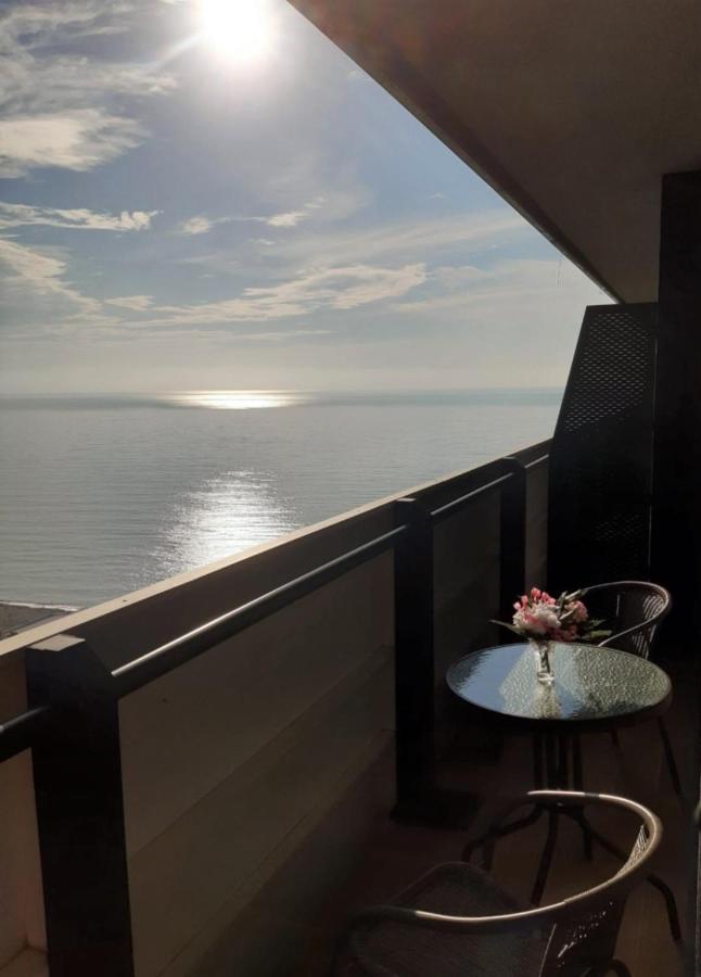 Orbi City Sea View Apartments Batumi Exterior foto